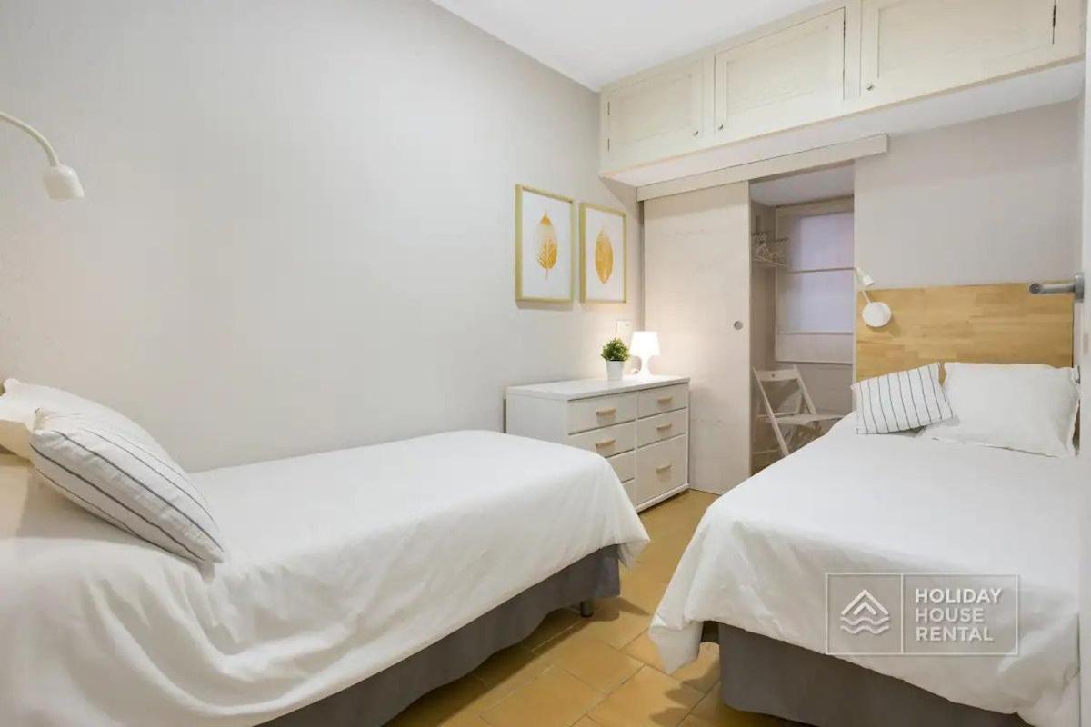 Cosy 3-Bedroom Apartment For 6-8 People Just 50M From The Beach Салоу Экстерьер фото