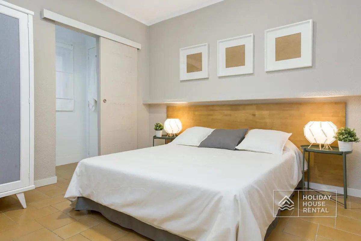 Cosy 3-Bedroom Apartment For 6-8 People Just 50M From The Beach Салоу Экстерьер фото
